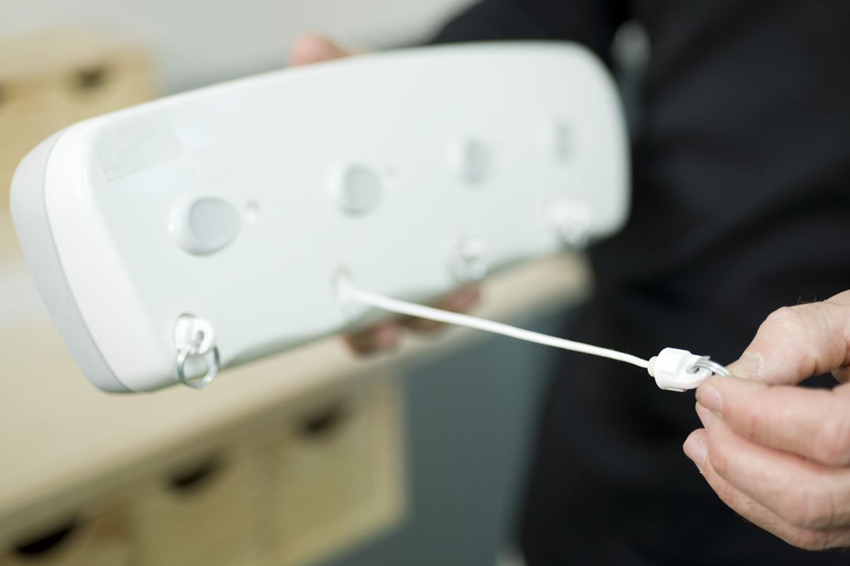 brico 0643 1 instalar tendedero ropa paso 1