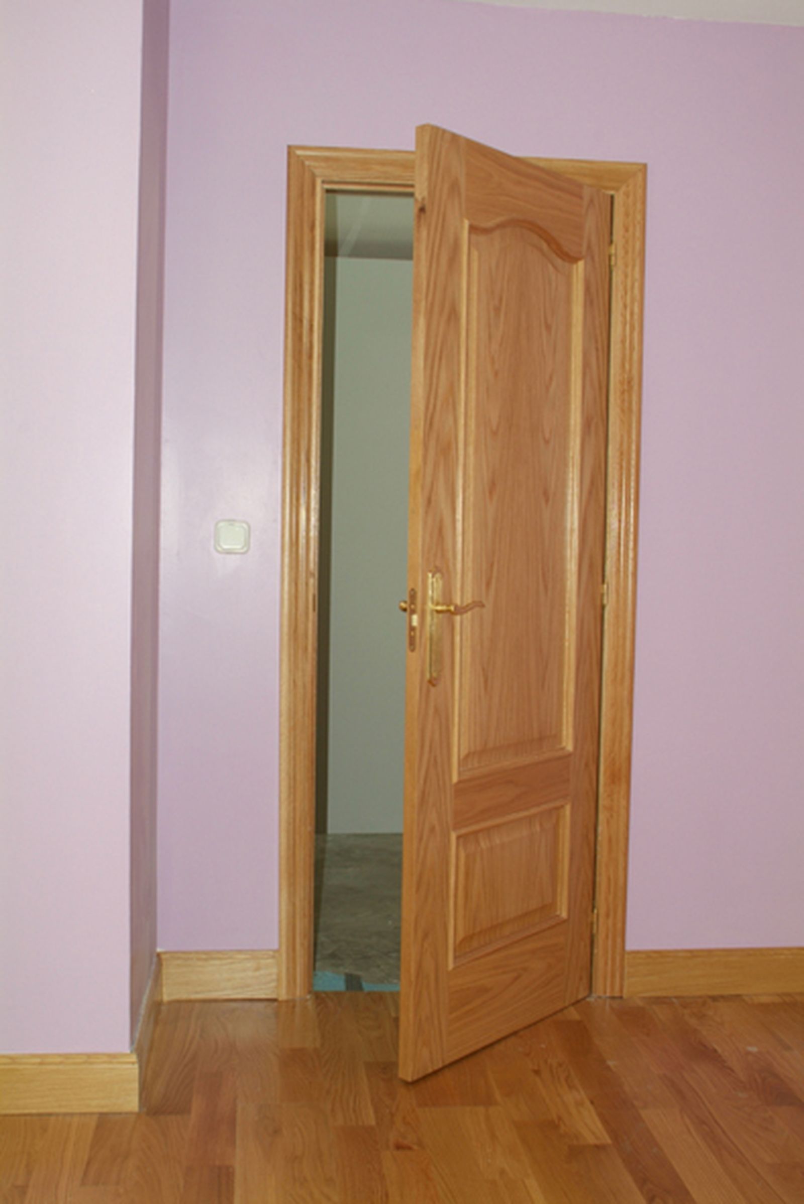 Cómo colocar una puerta