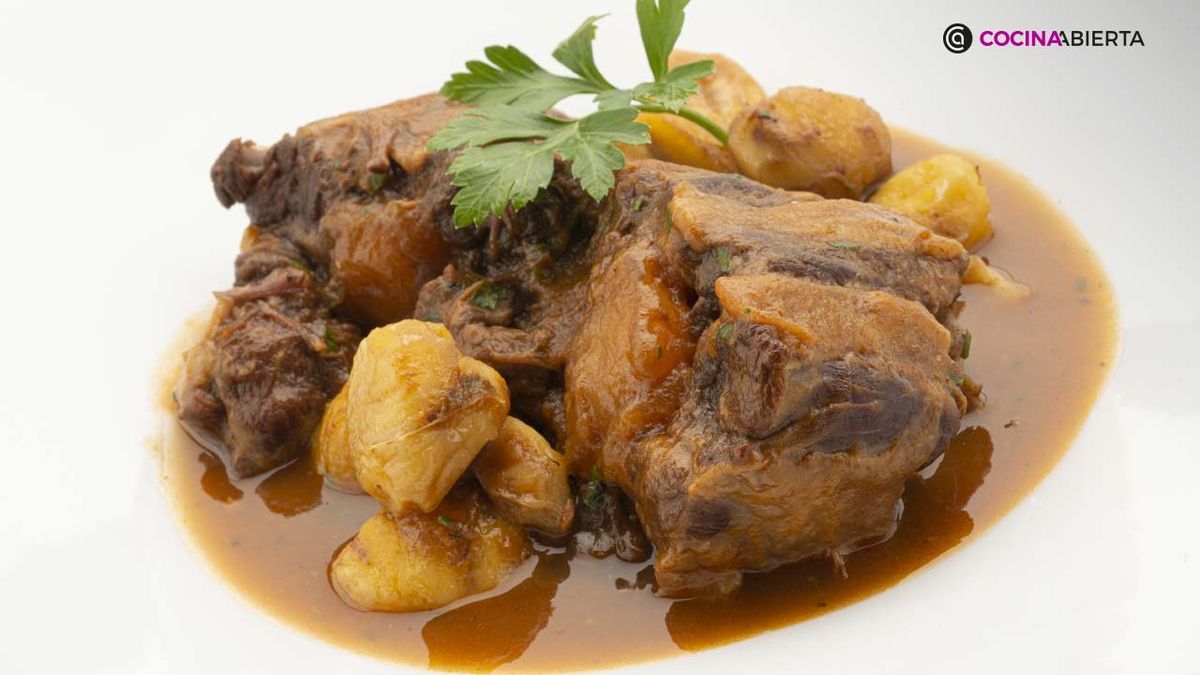 KARL7022 rabo castanas xl