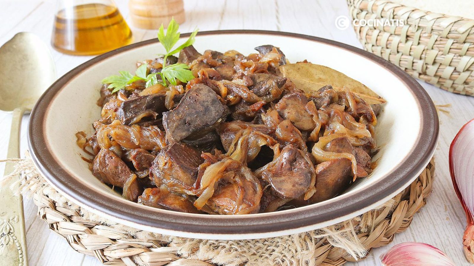 Higaditos de pollo encebollado