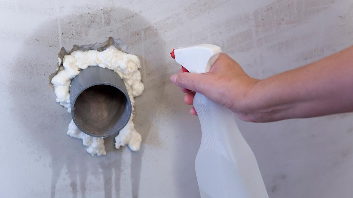 brico 0537 2 aplicacion espuma poliuretano paso 5