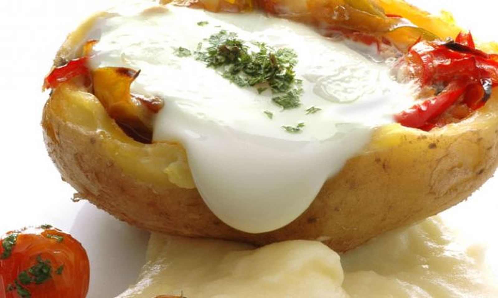 238 patatas rellenas de piperrada y huevo xl 668x400x80xX