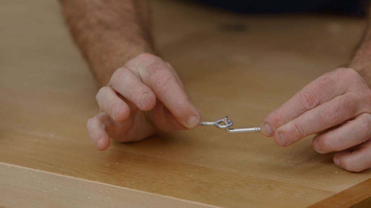 Cómo hacer un árbol esquinero de Navidad paso 14