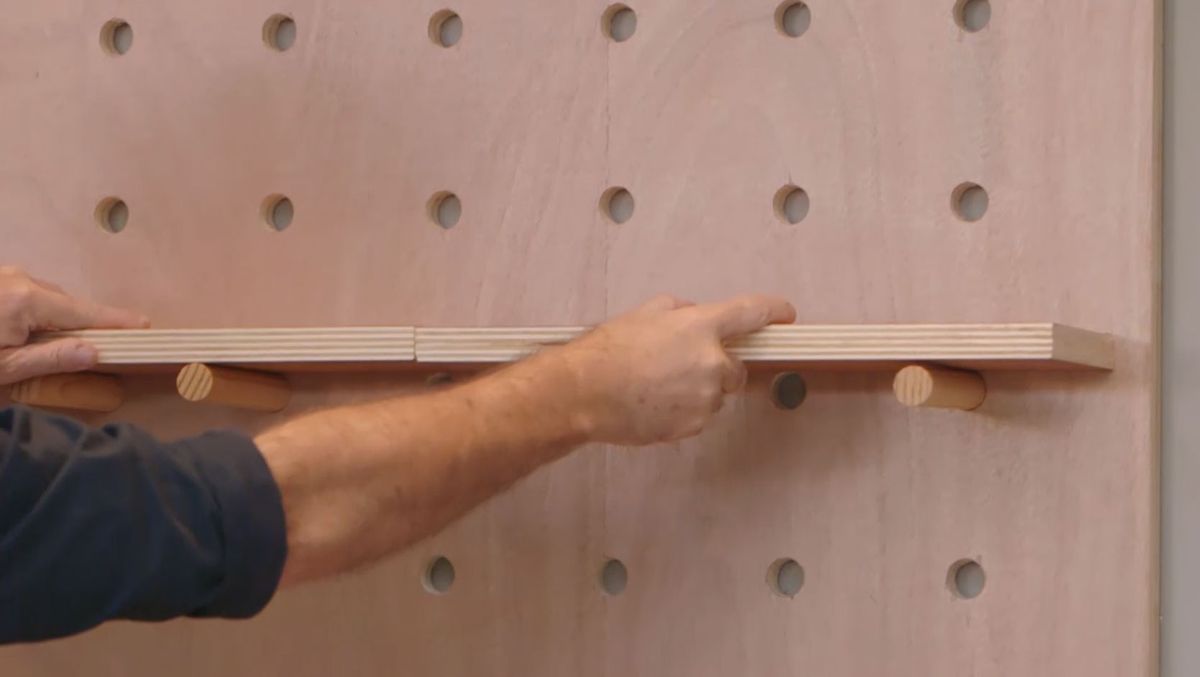 Cómo hacer una estantería pegboard paso 7