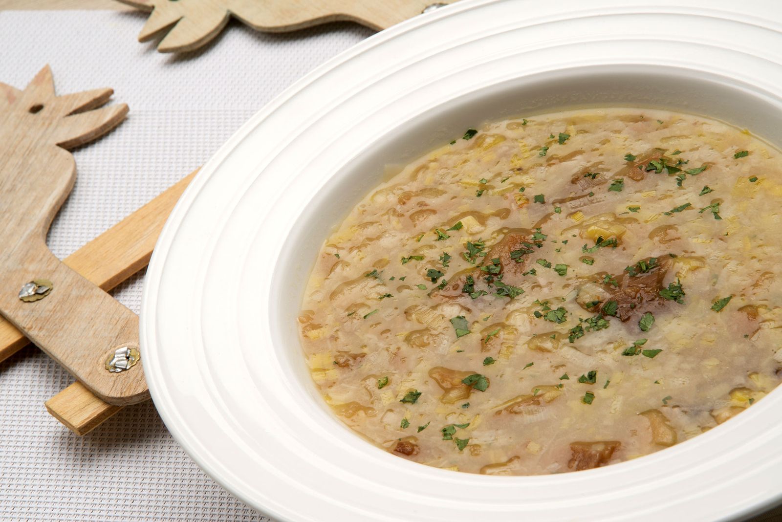 5741 1 Sopa de puerros con sardina vieja y pan (1126) xl