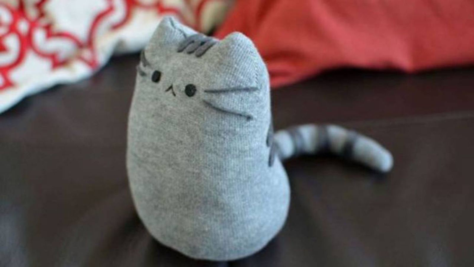 gatito reutilizar ropa vieja