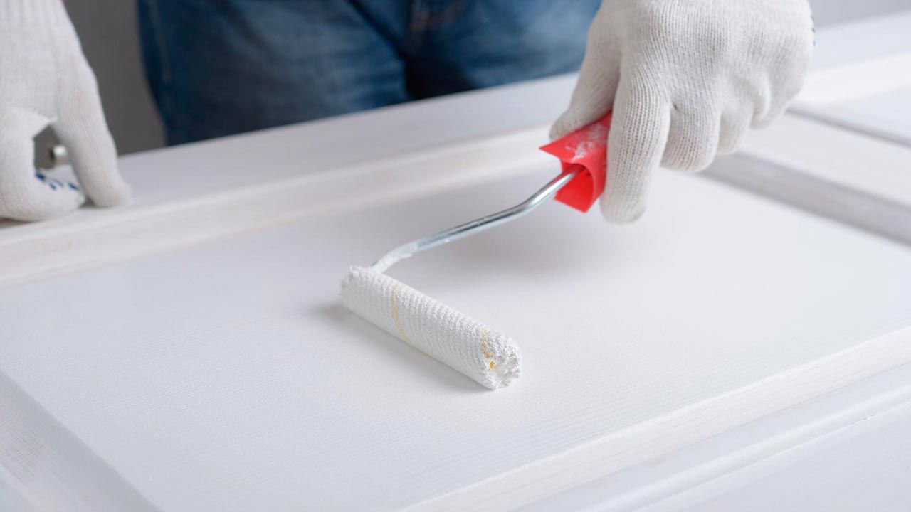 Pintar puertas de madera