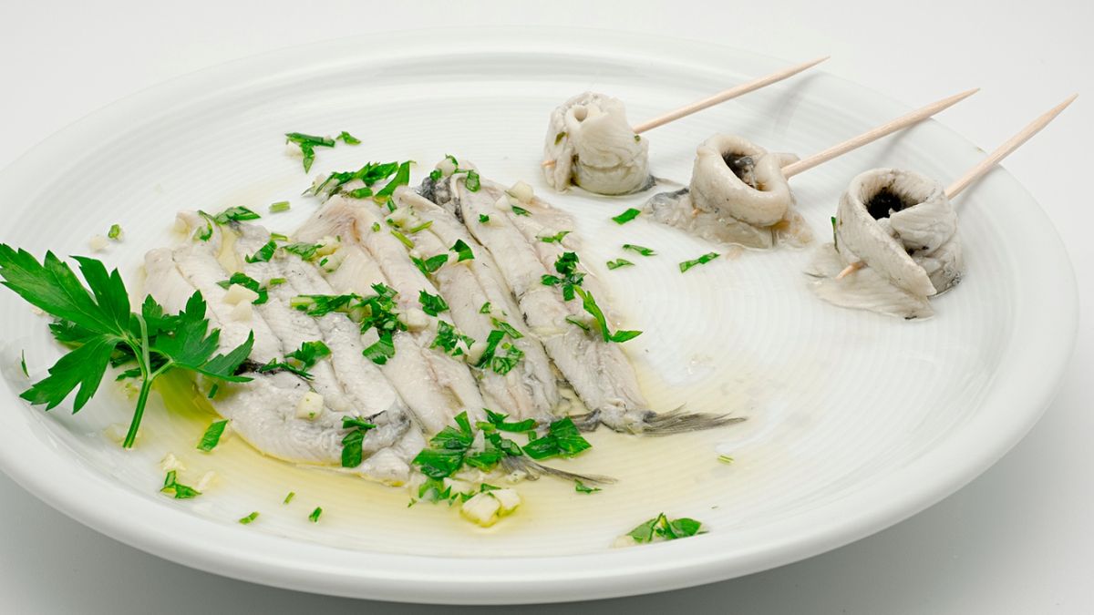 La AESAN ha alertado de presencia de listeria en boquerones en aceite y ajo