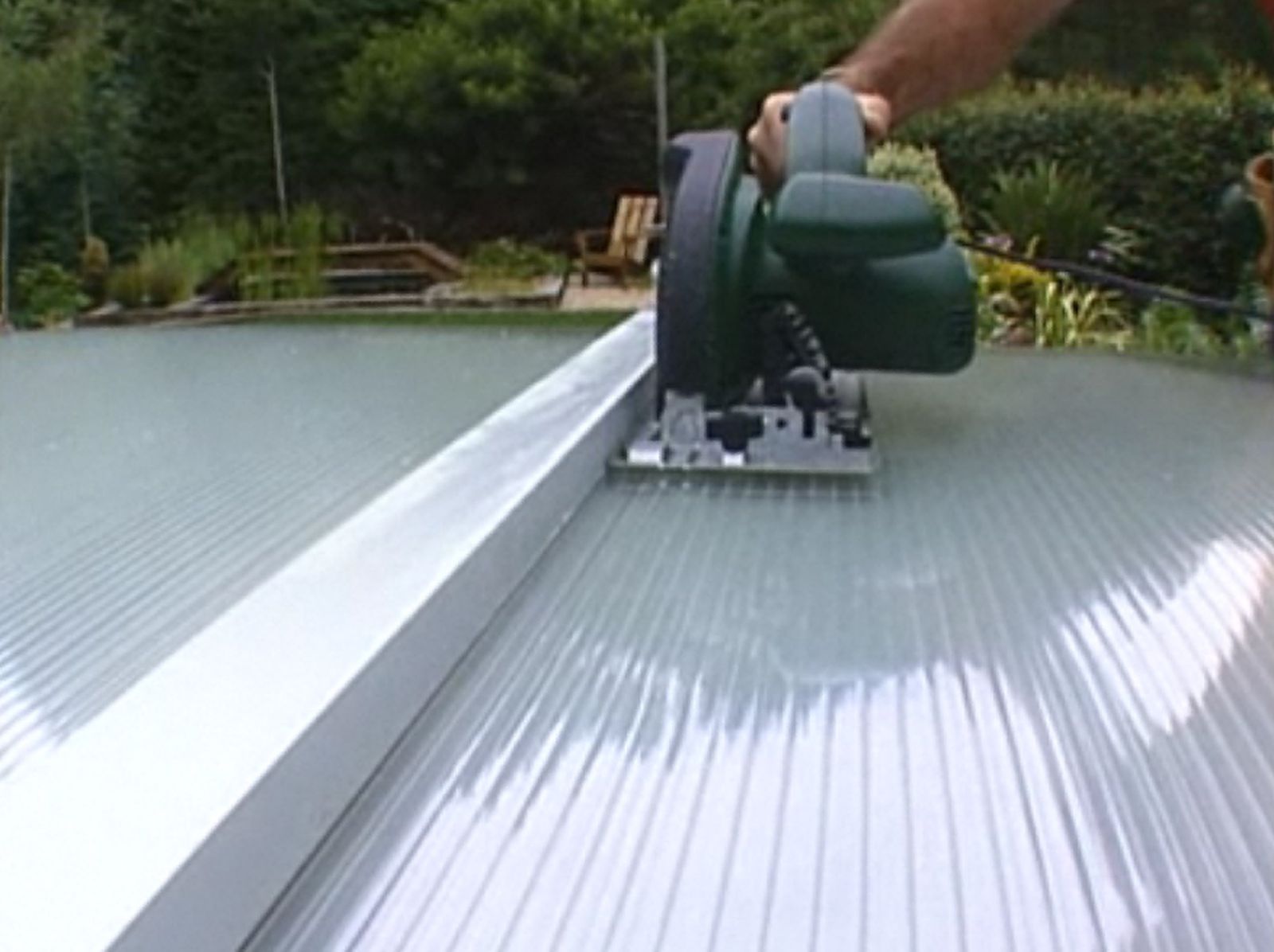 Cubierta de policarbonato para pérgola paso 1