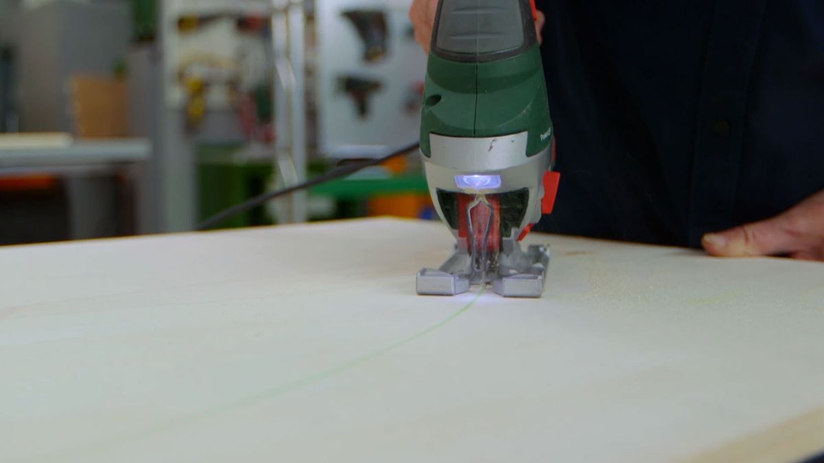 Cómo hacer una mesa redonda abatible paso 5