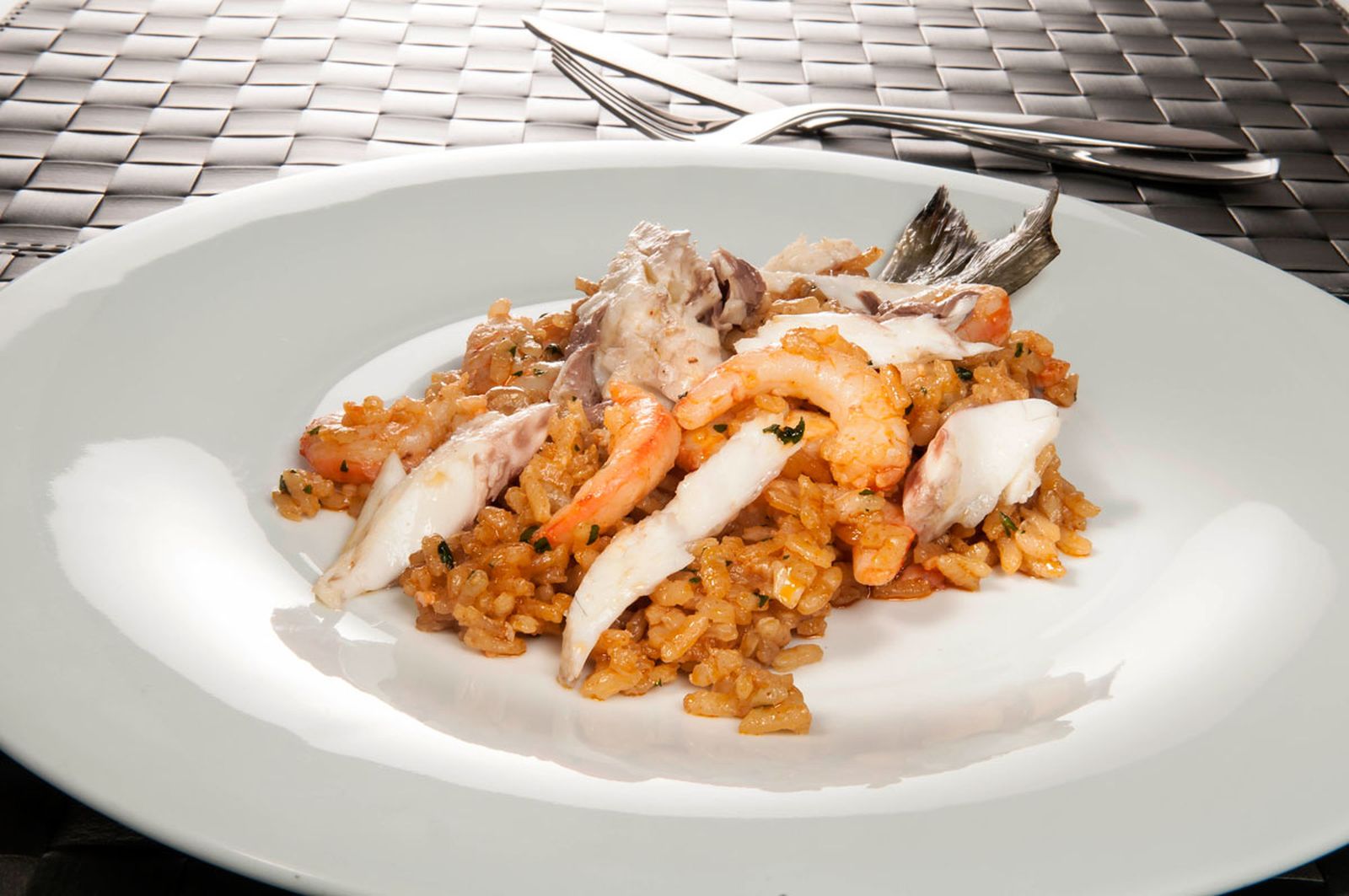 1609 Arroz de gambas al ajillo con dorada (793) xl