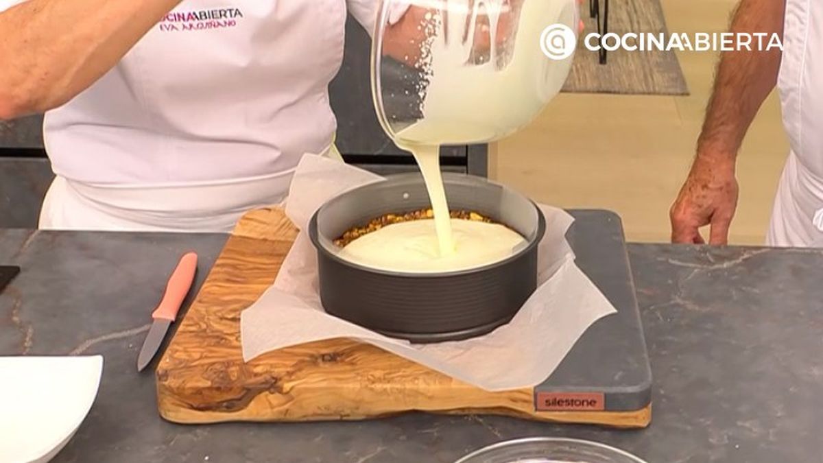 Incorpora la mousse de queso