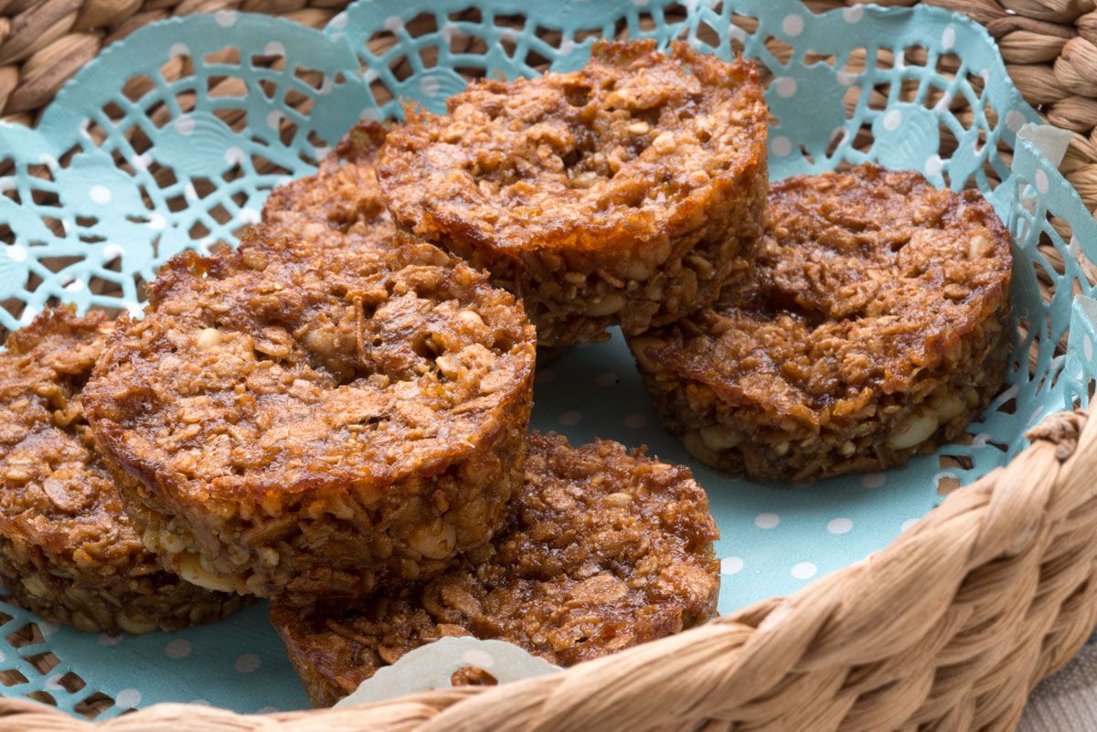 5457 2 Galletas de cereales y piñones (842) xl