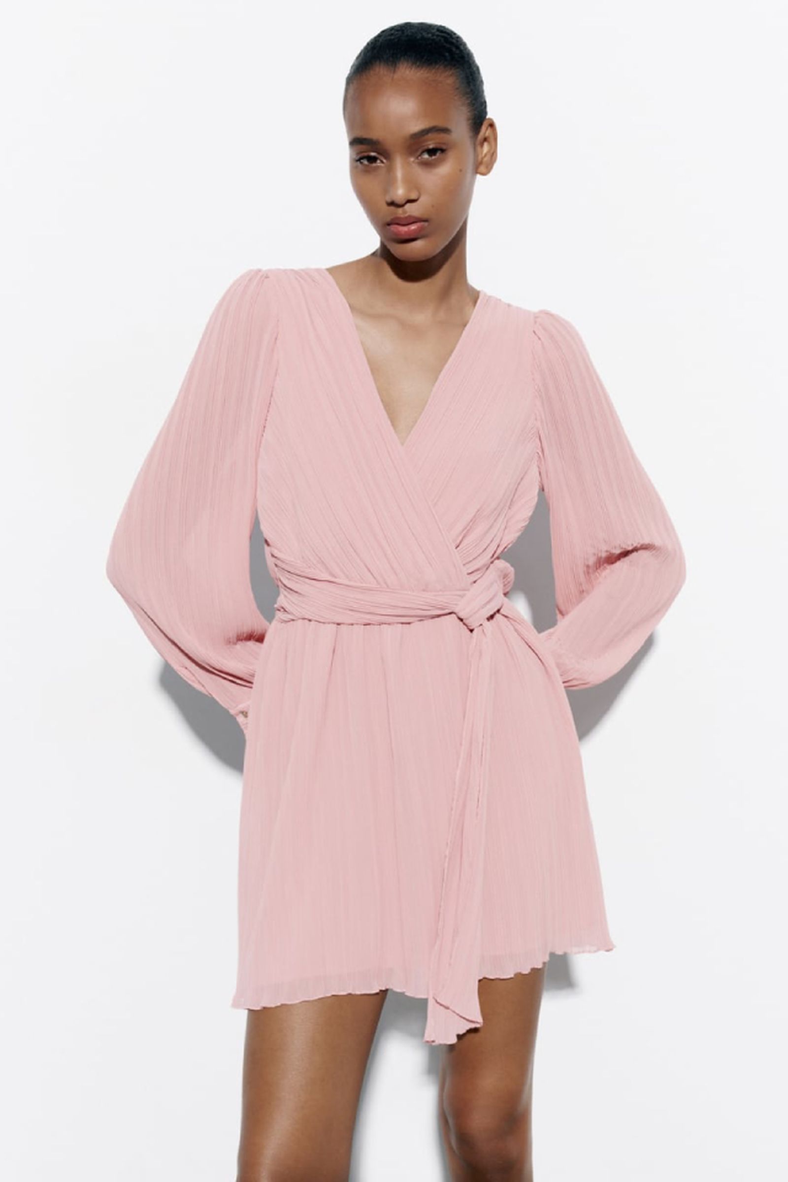 7 vestidos invitadas comuniones zara 1 opcion
