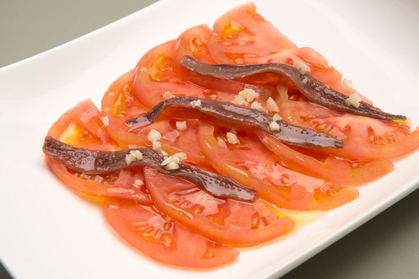 5639 2 Ensalada de anchoas y tomate xl