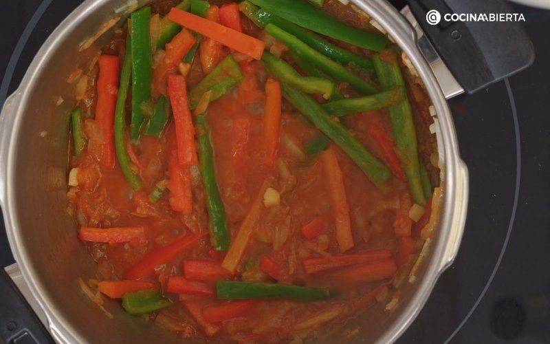 Caldereta de pescado y patatas - paso 2
