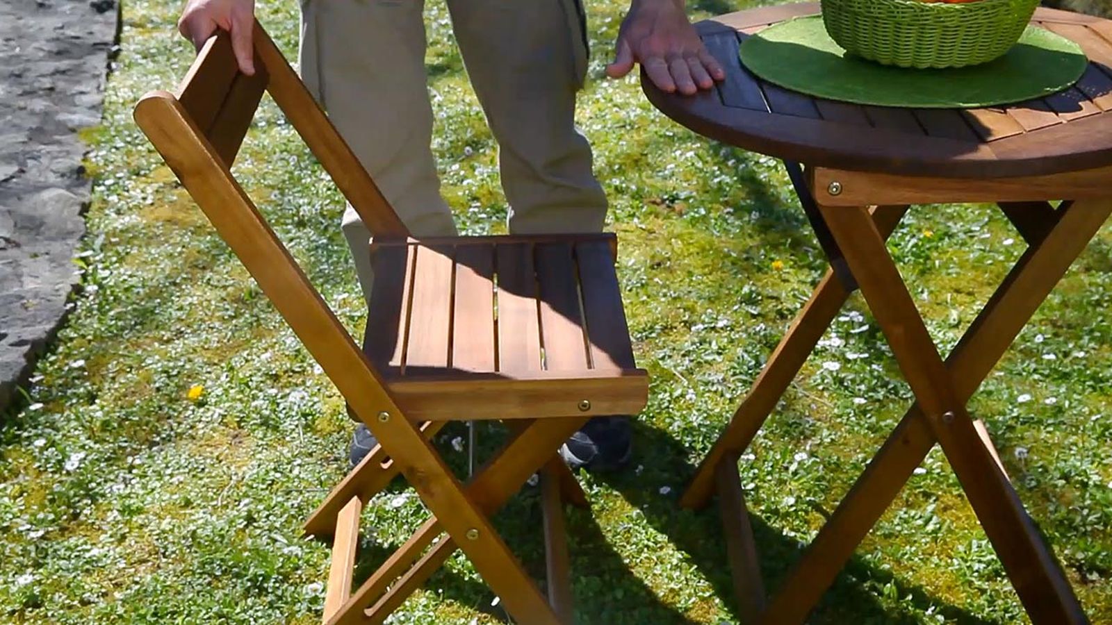 Proteger muebles de madera con aceite de teca