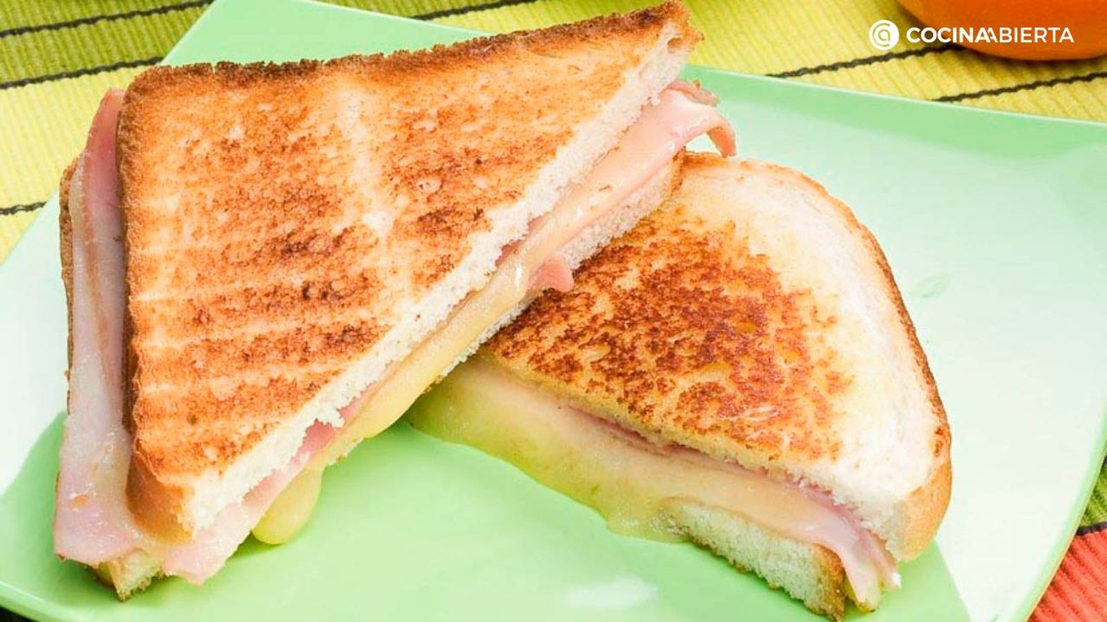 Sándwich mixto de jamón y queso