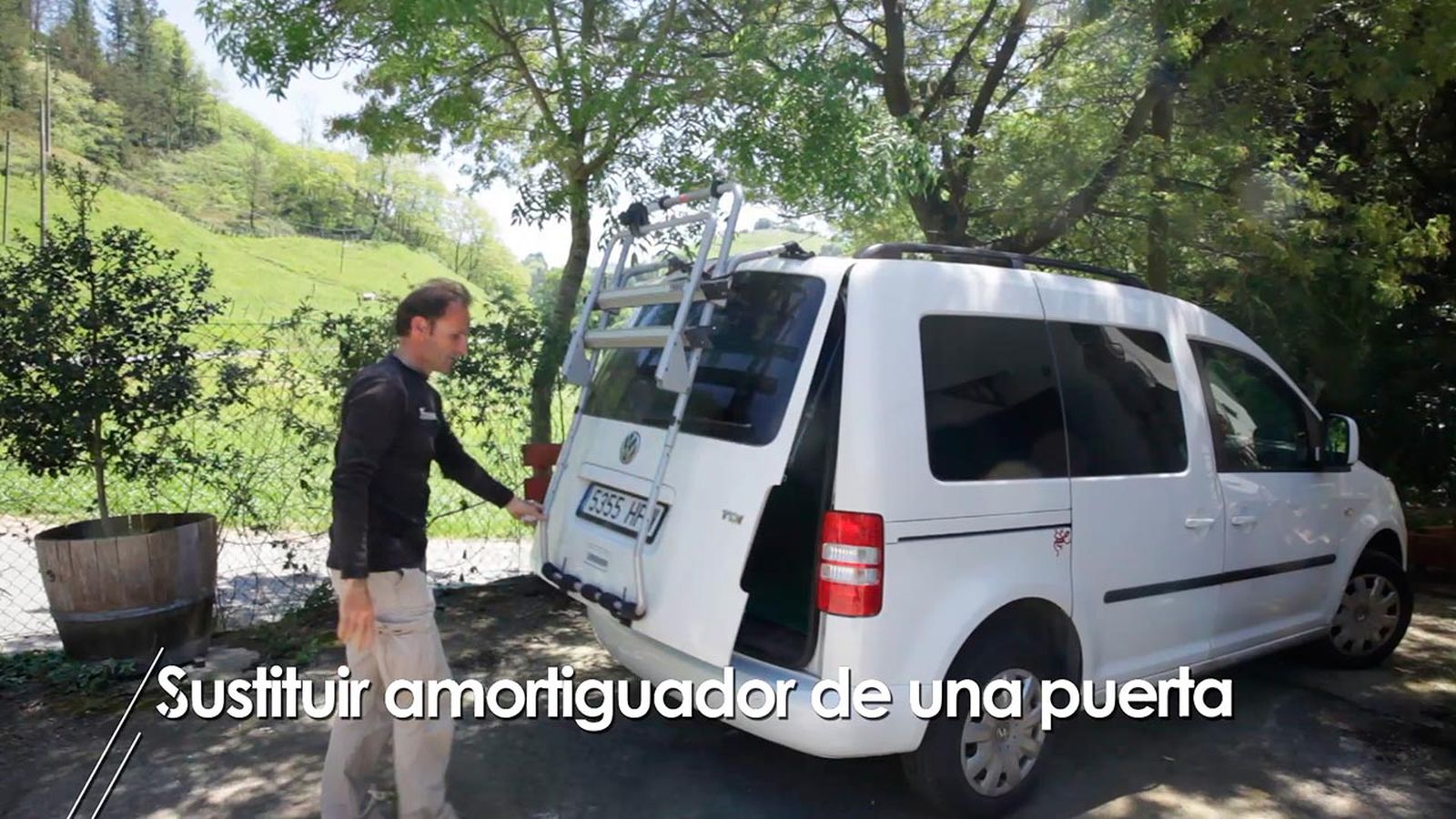 Como cambiar el amortiguador de una puerta paso 6