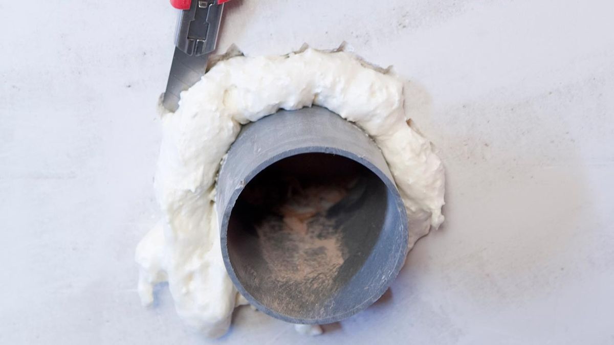 brico 0537 2 aplicacion espuma poliuretano paso 6