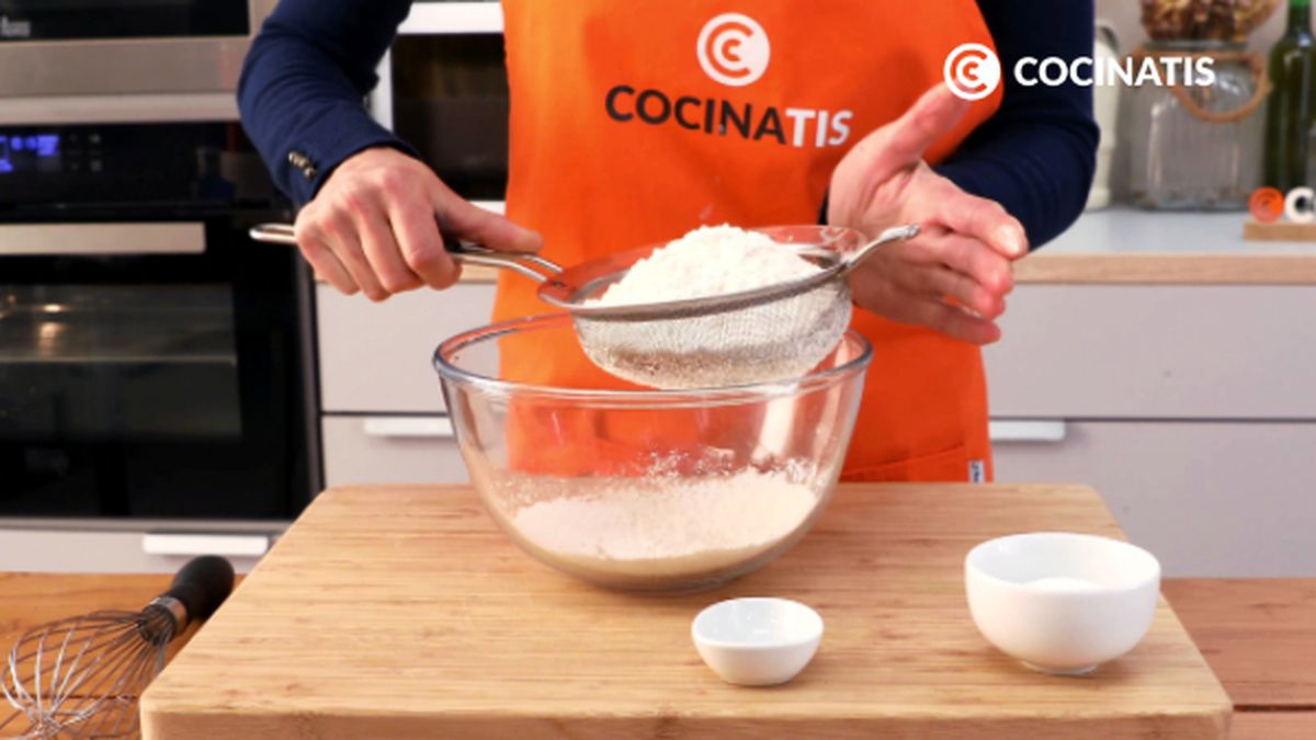 Receta de bollos suecos de Santa LucÃ­a  paso 2