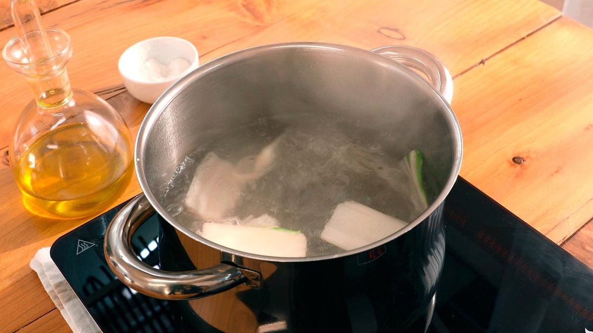 Pencas rellenas de jamón y queso   Paso 1