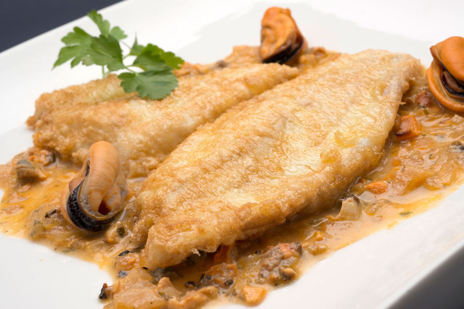 467 Filetes de rodaballo con salsa de mejillones xl