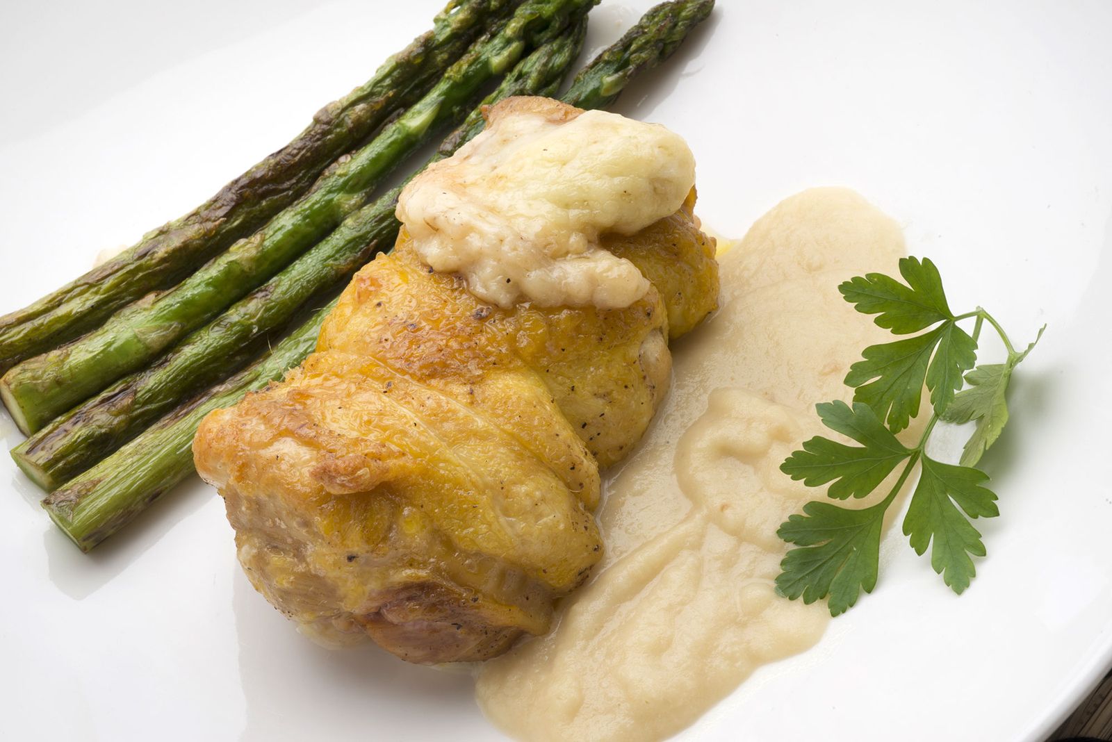 5901 1 Muslos de pollo rellenos de jamon y queso (1287) xl