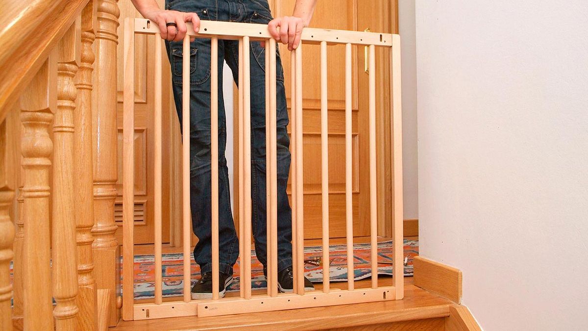 brico 0501 1 barrera seguridad infantil paso 10