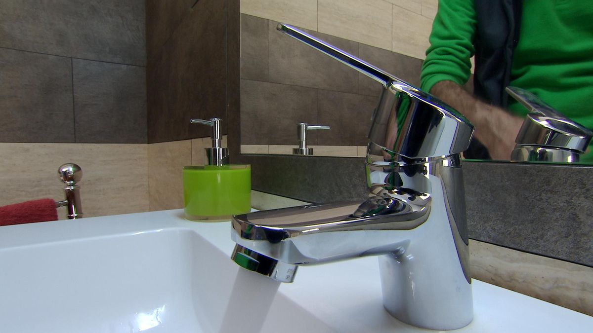 Mecanismo de ahorro de agua paso 7