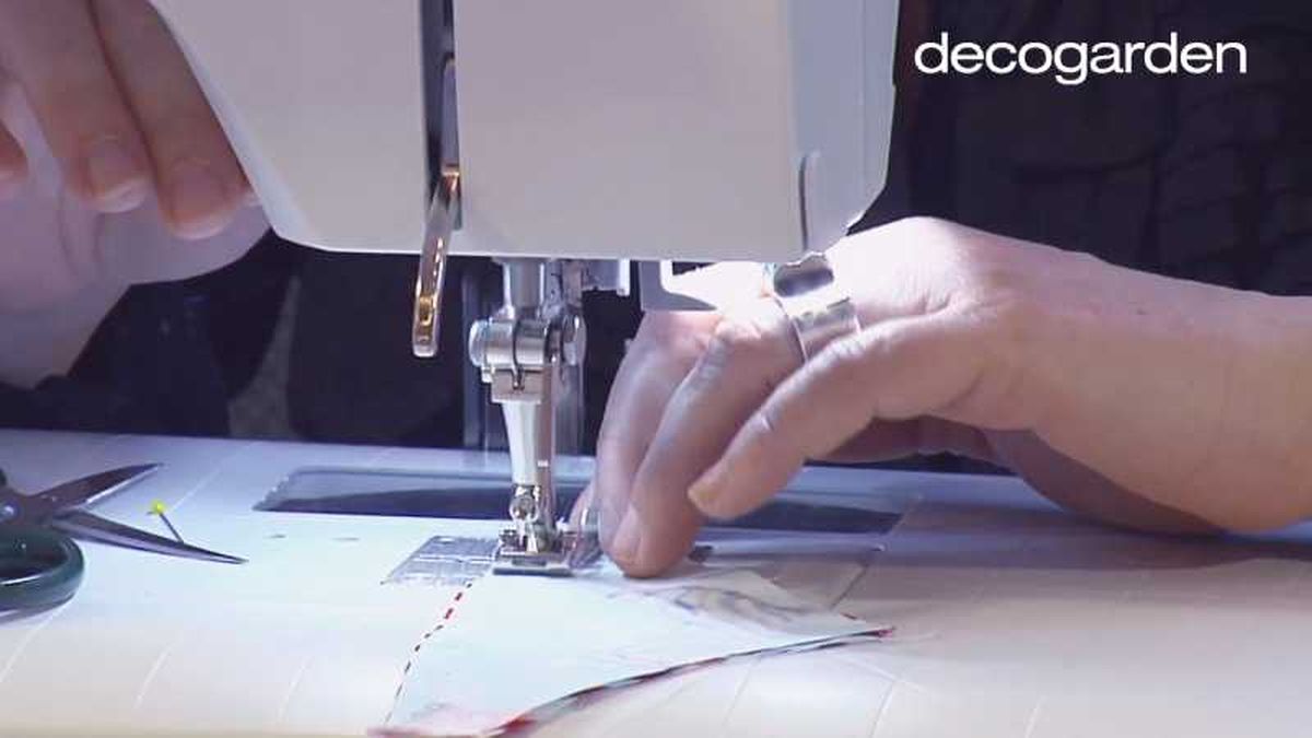 Tercer paso para forrar un capazo.