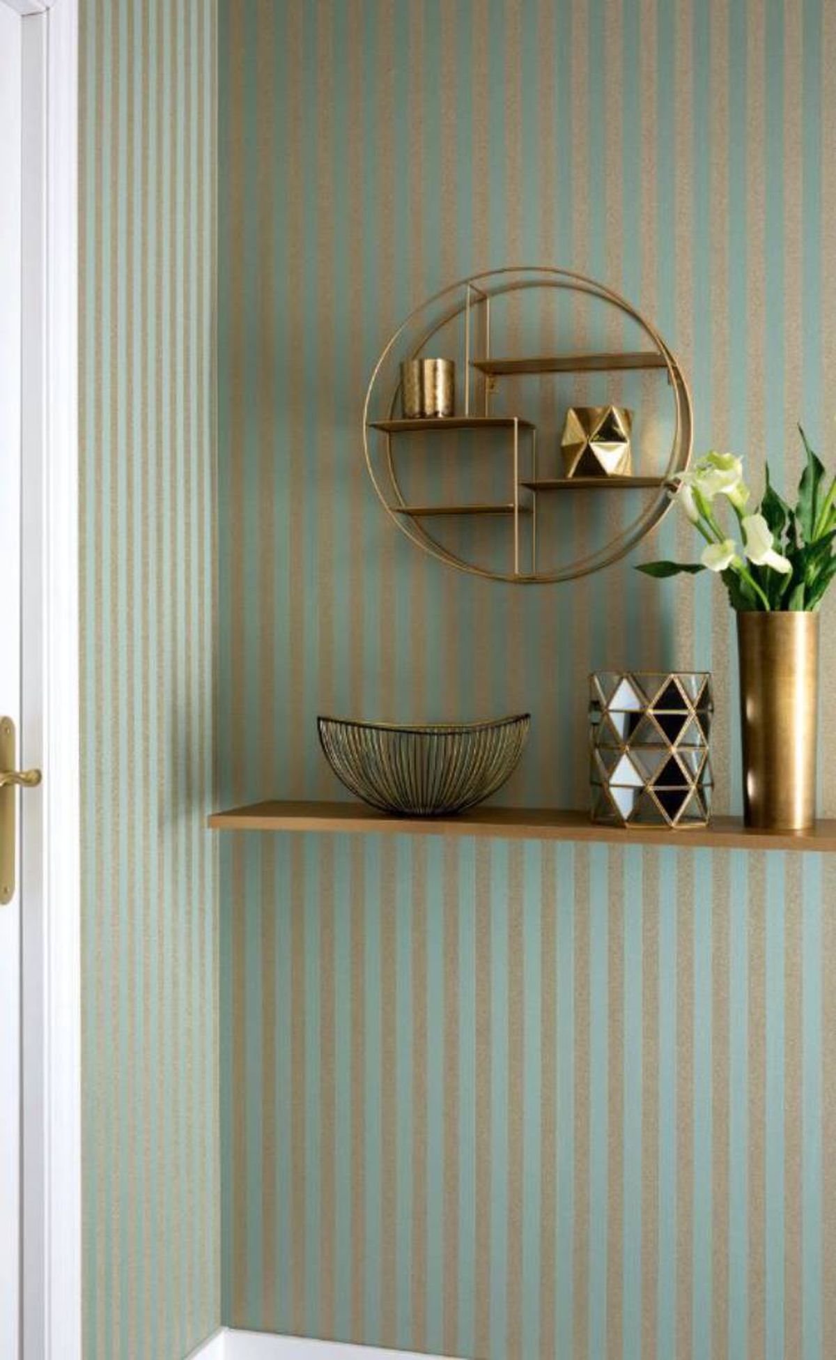 Decorar el pasillo con papel pintado, ideas y consejos para acertar 7