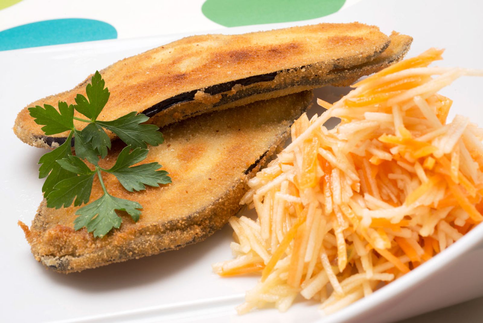 5204 Filetes de berenjena rellenos con ensalada de zanahoria y manzana (589) xl