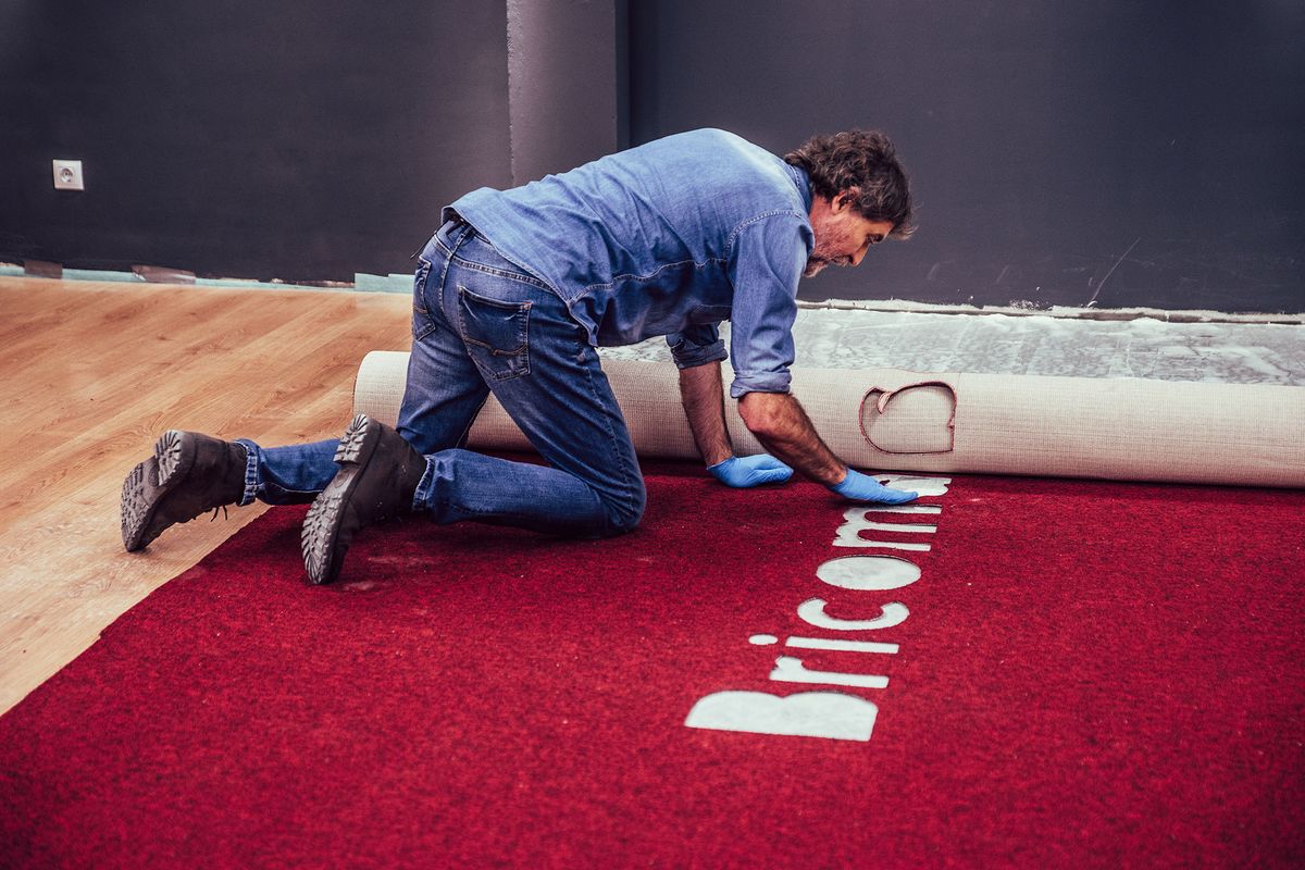 Cómo colocar una moqueta paso 7