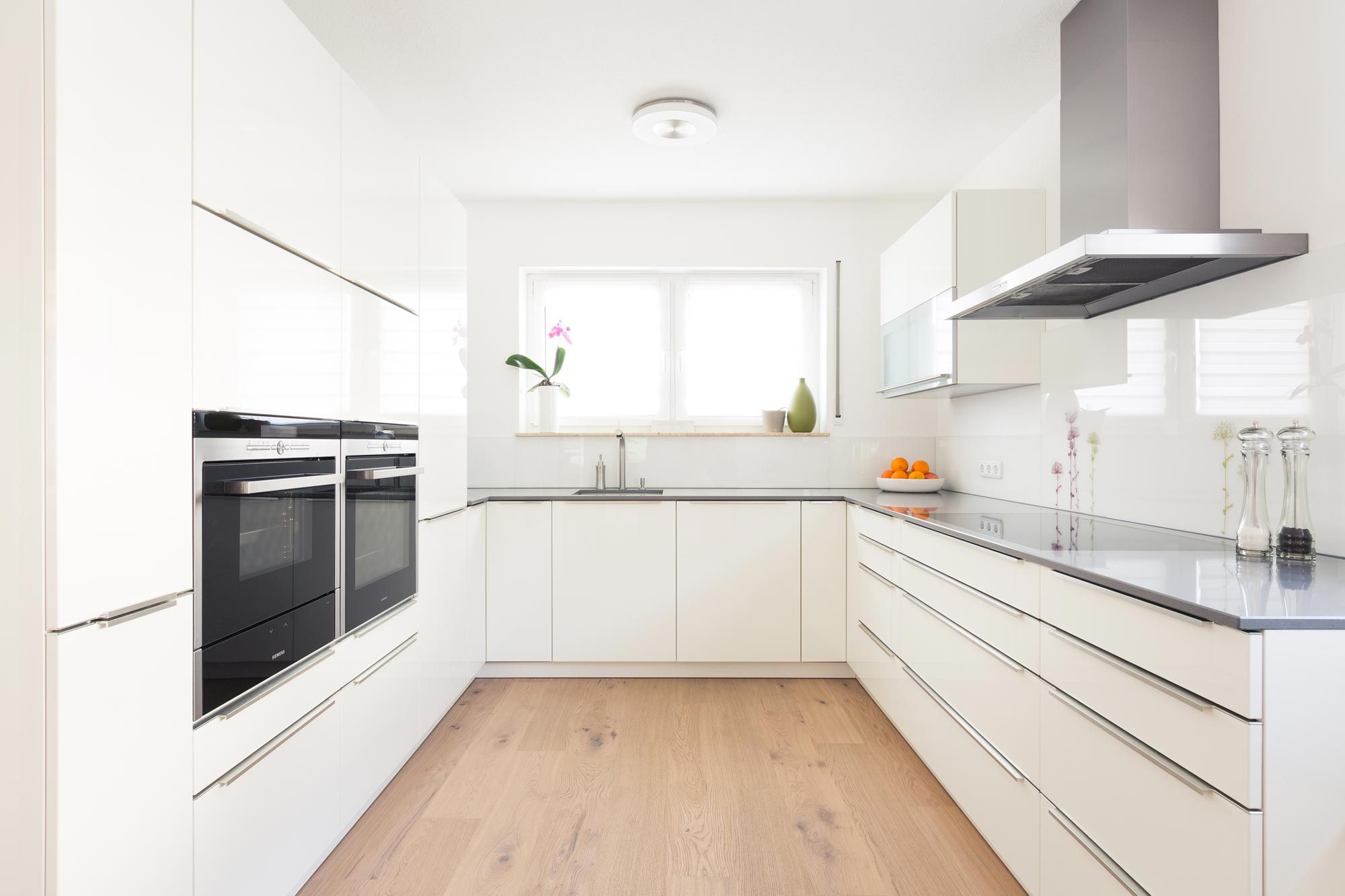 Decoración de cocinas de color blanco 4