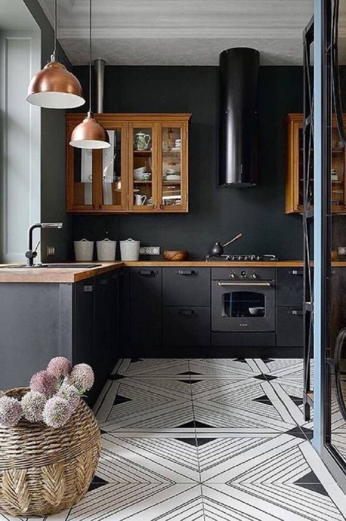 Cocina negra combinada con madera calidez, elegancia y modernidad 4