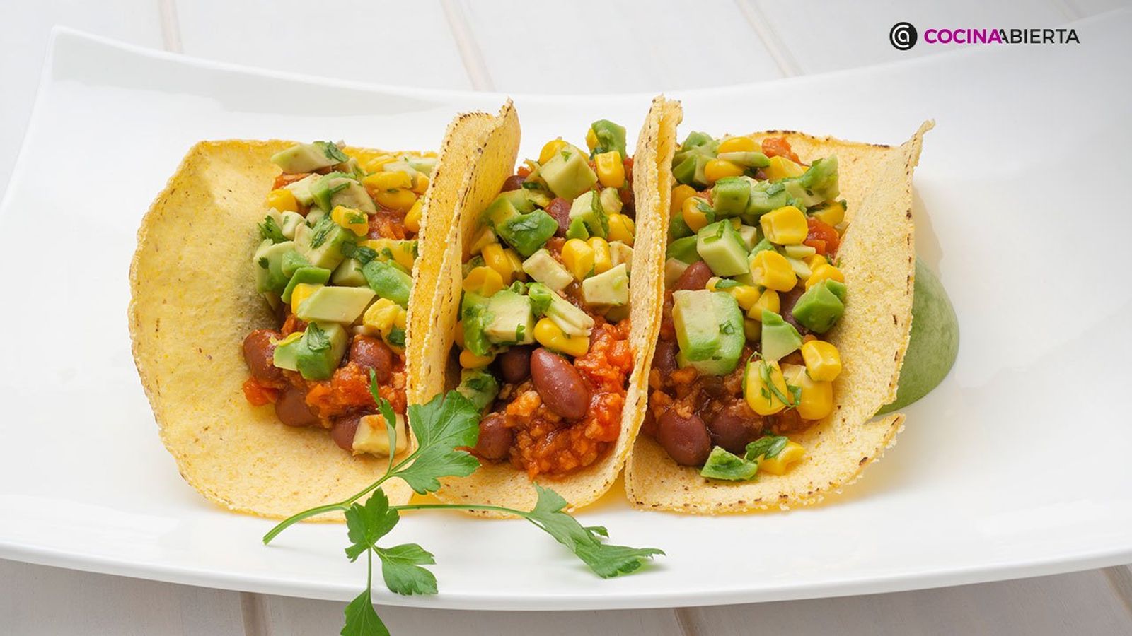 karl6466 taco de frijoles y aguacate