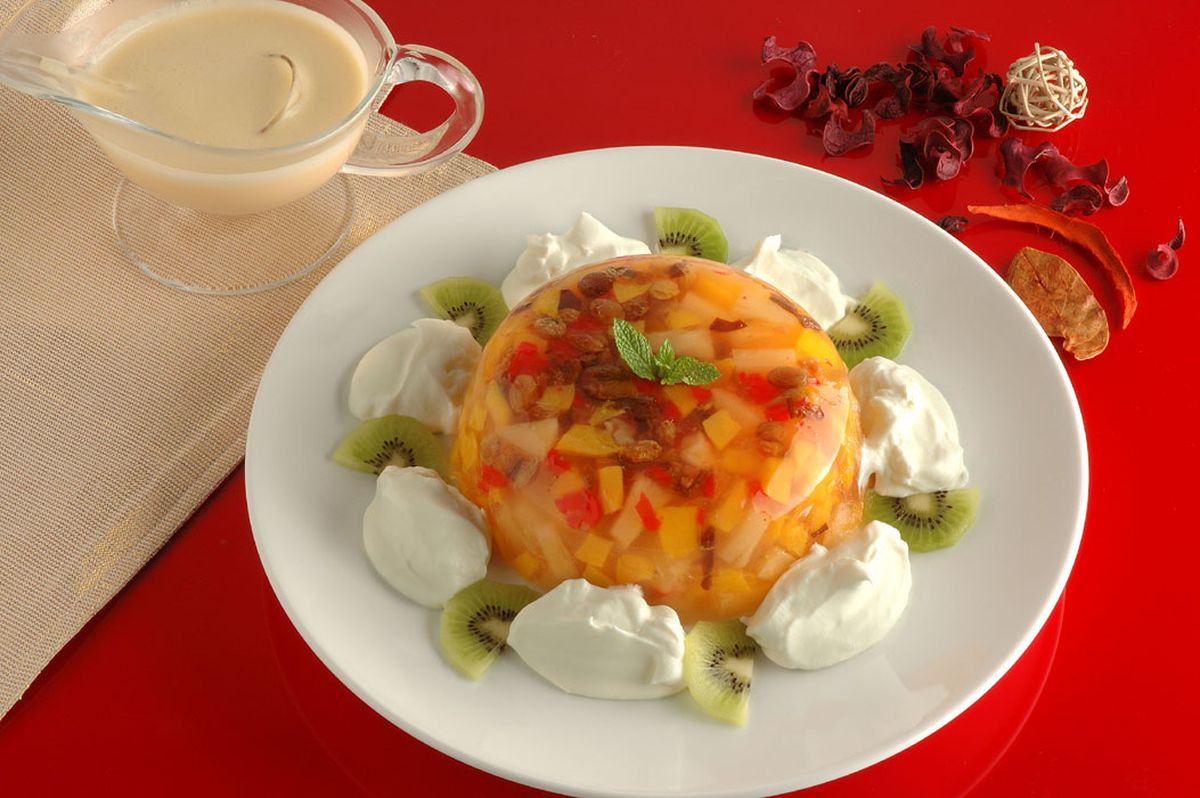 Macedonia en gelatina