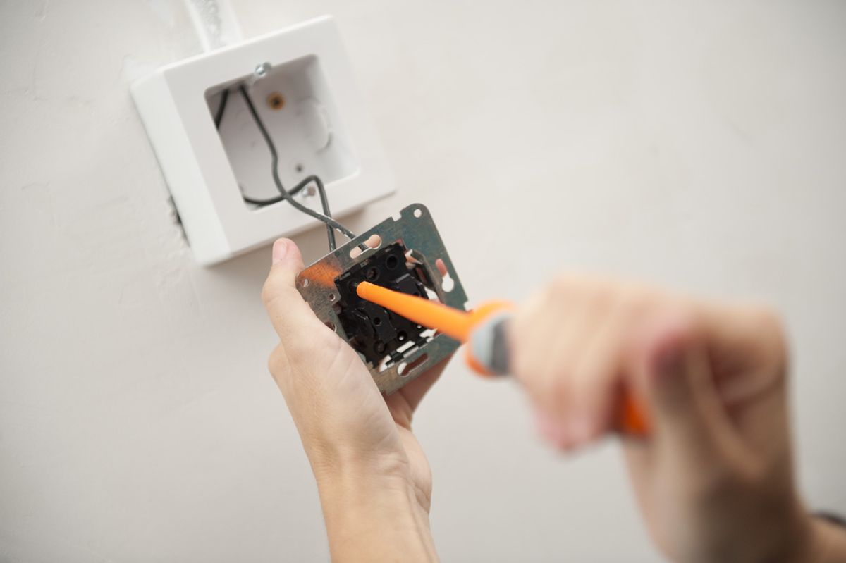 Bricomania 671 Instalar interruptor sensor p2