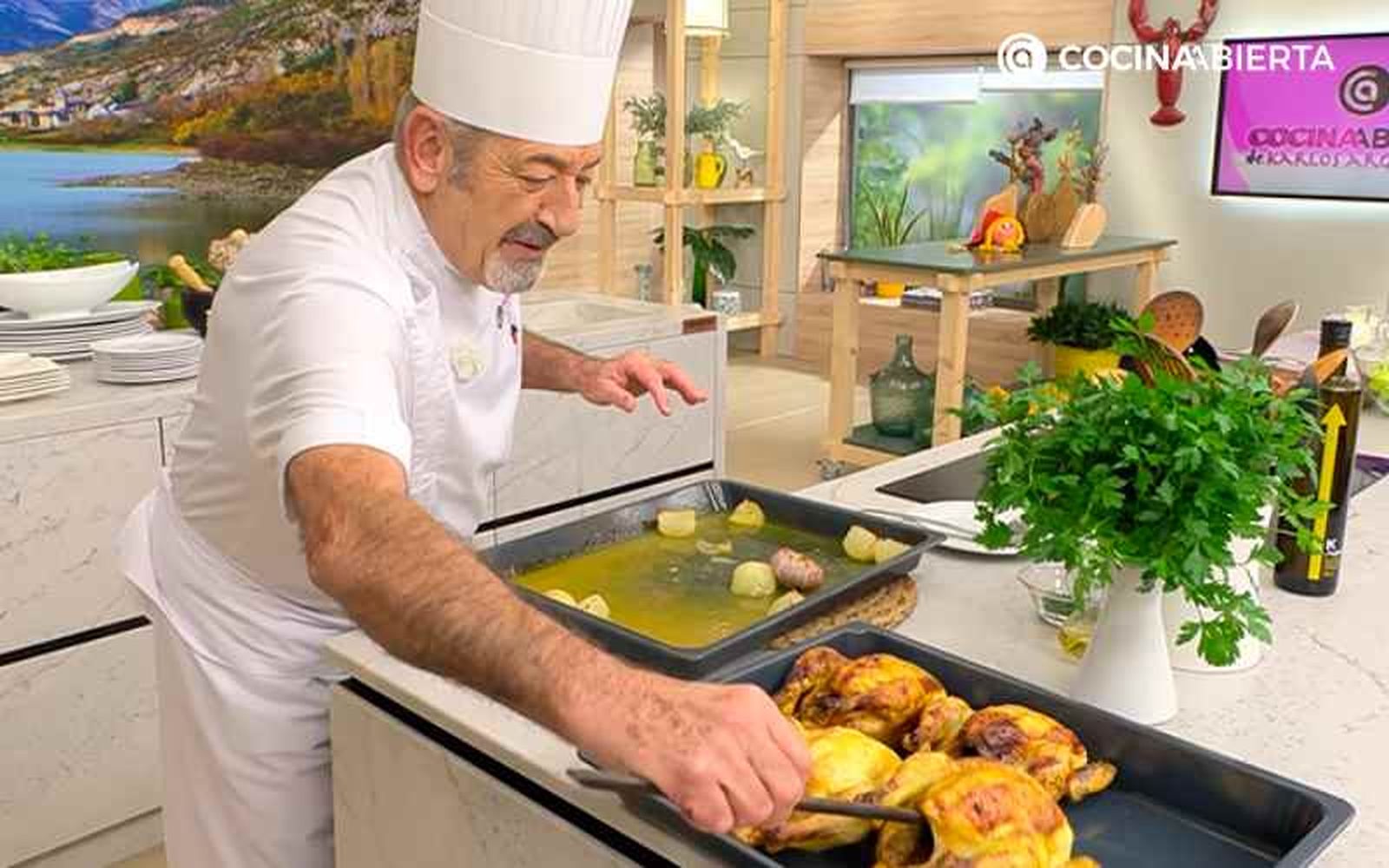Mantén los picantones a la naranja calientes en el horno