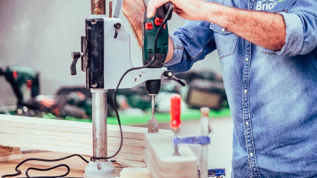 Cómo hacer un soporte para tablas de surf paso 2