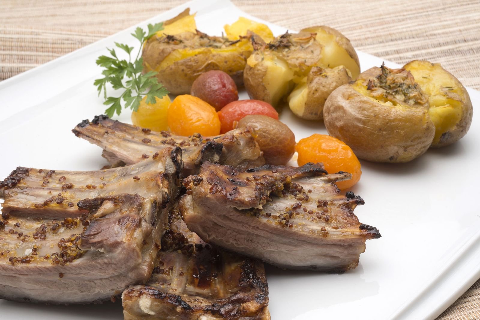 5871 1 Churrasco asado con patatas al tomillo (1256) xl