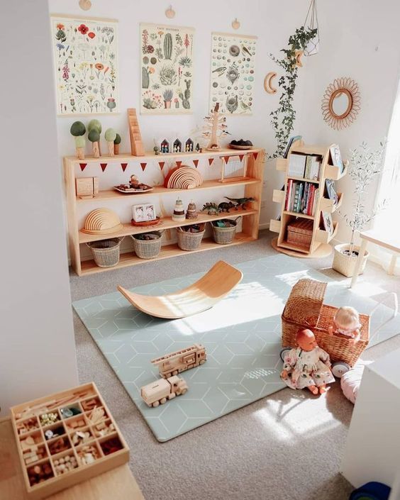 habitacion montessori colores y juguetes madera 8
