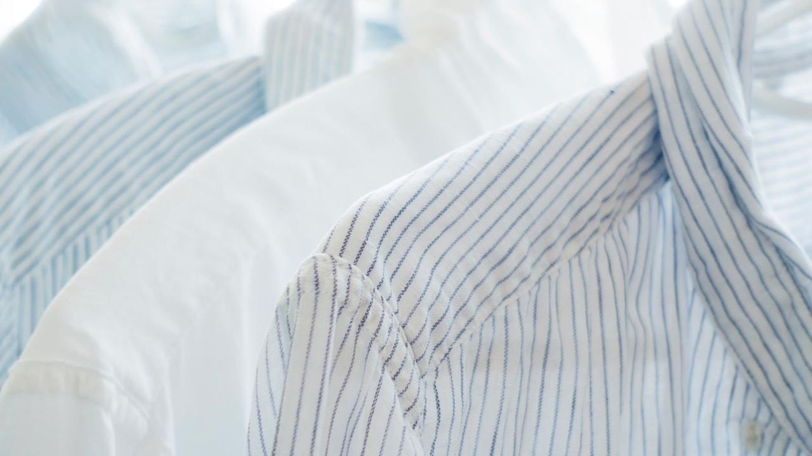 trucos caseros para recuperar la ropa blanca tenida de rosa