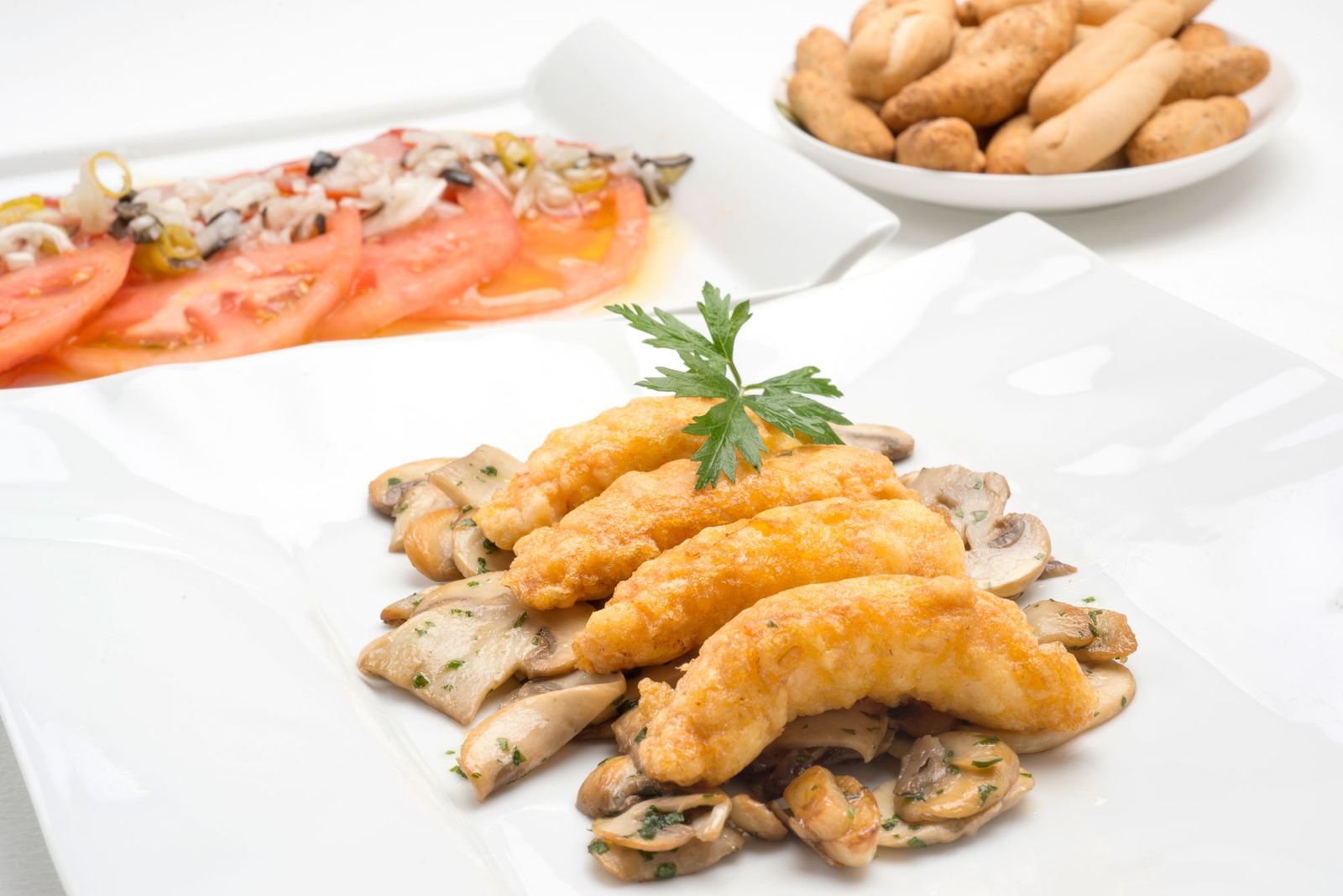 5665 1 Cigalitas rebozadas con tomate y lomo (1050) xl