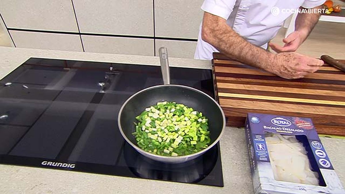 tortilla de bacalao con ajetes y pimientos por karlos arguinano ajetes