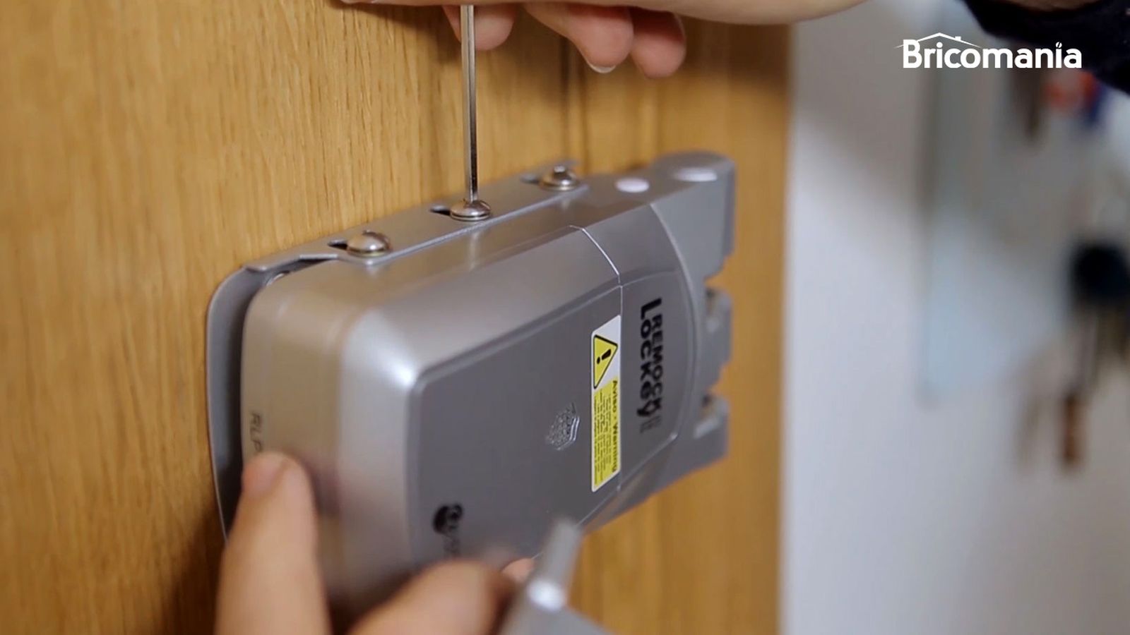 Brico 943 cerradura invisible xl