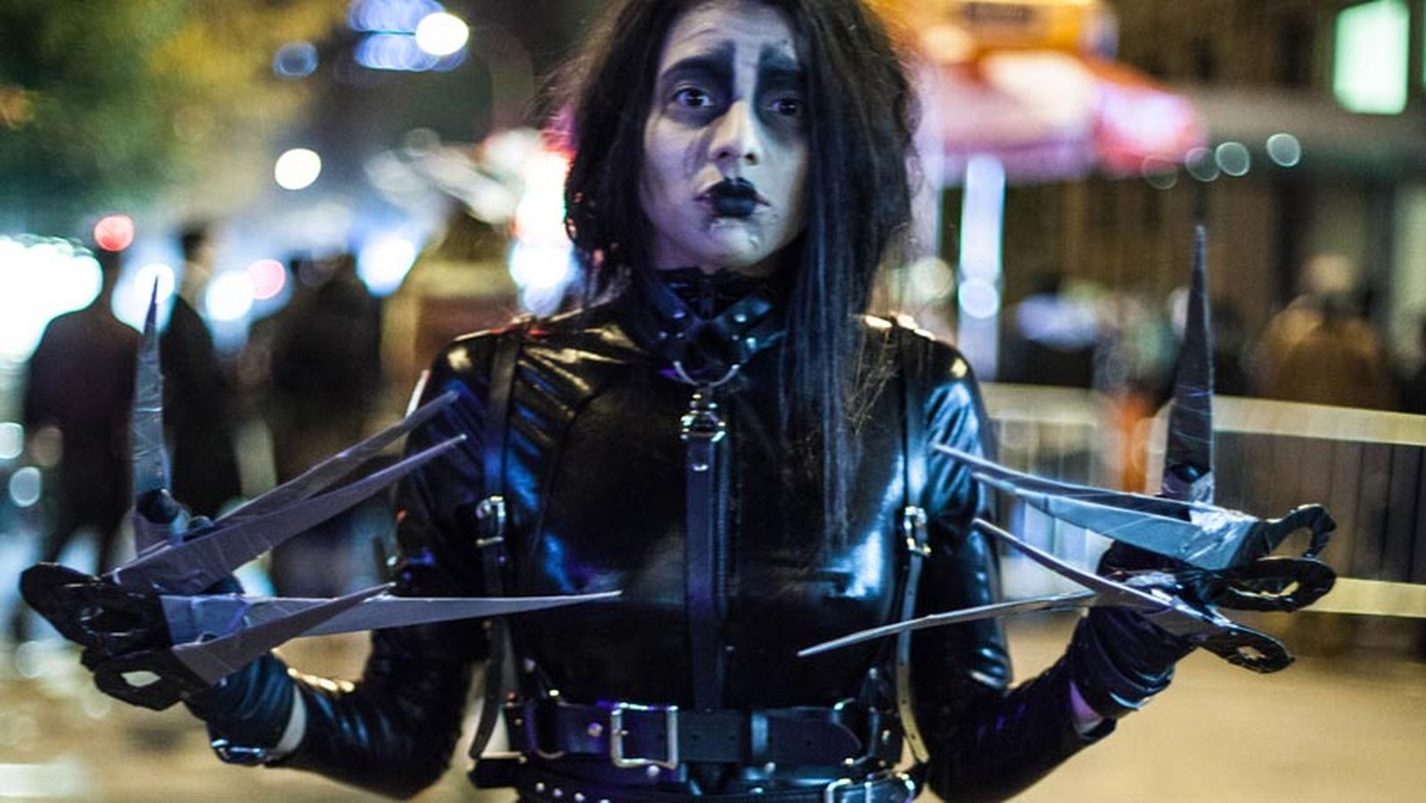 disfraz maquillaje eduardo manostijeras