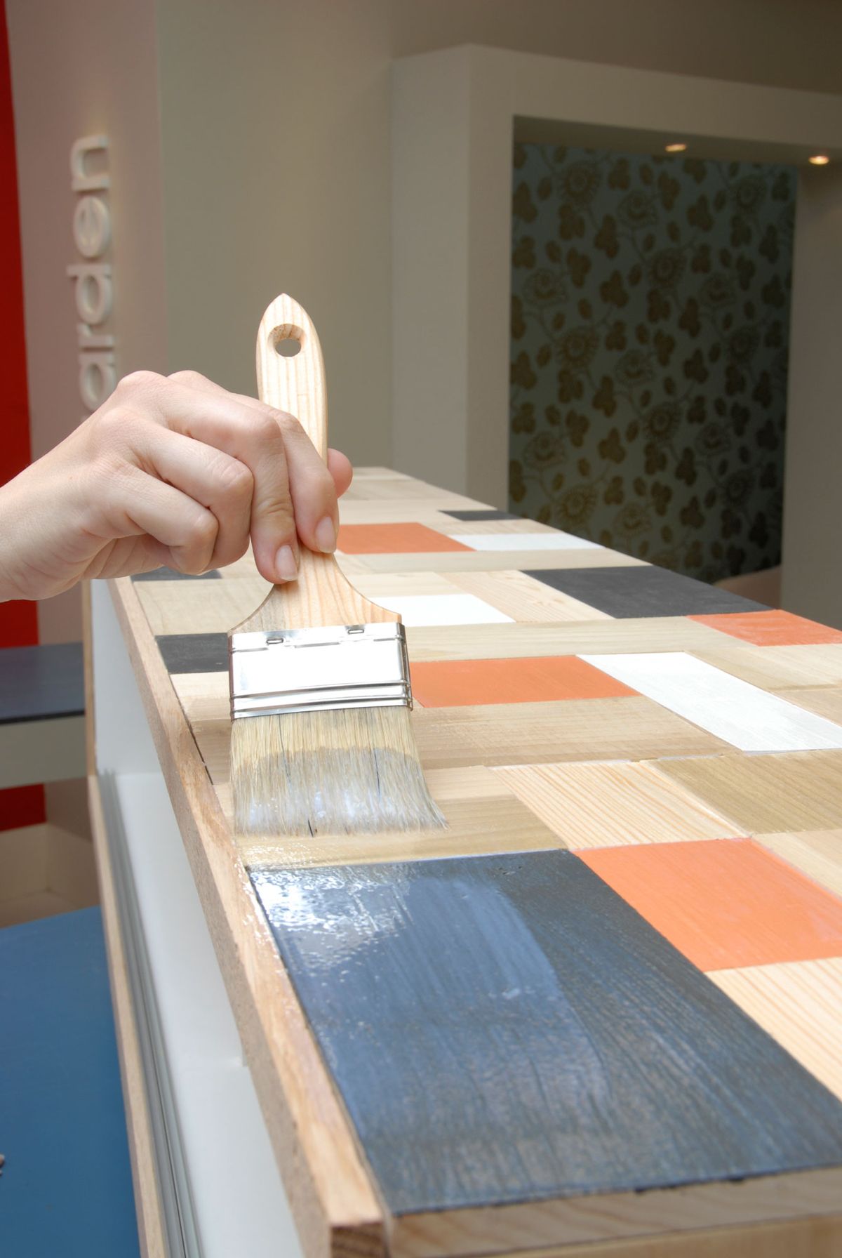 Transformar escobero en mueble bajo de TV paso 9