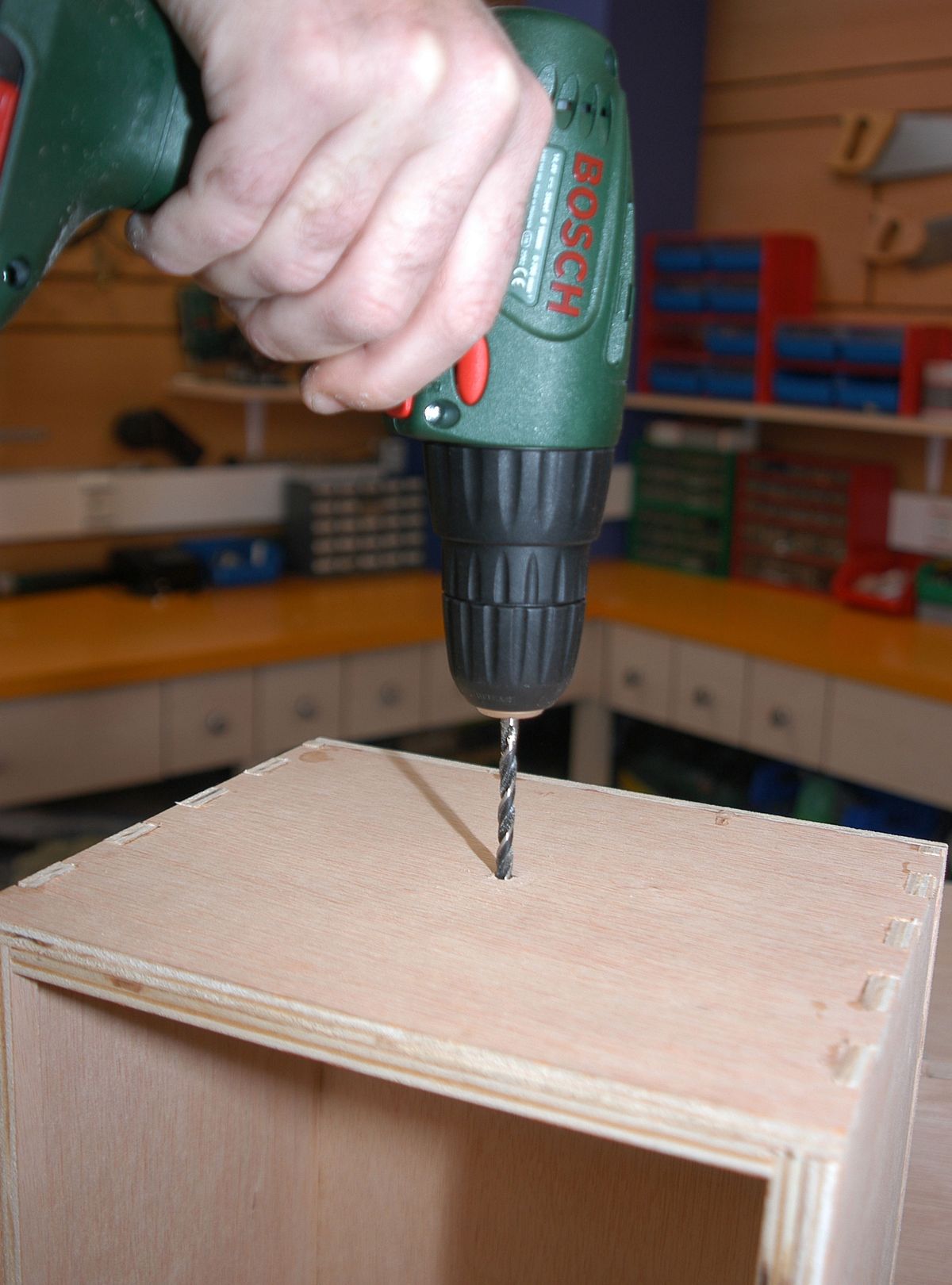 Cómo hacer una caja de magia paso 10